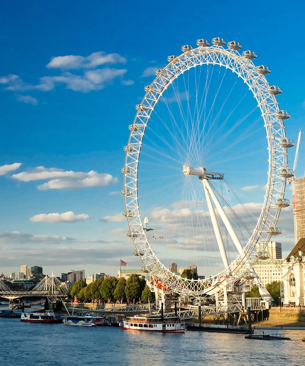 beautiful-iconic-london-eye-in-front-of-thames-riv-2026-03-16-06-18-07-utc